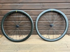 Mavic Cosmic SL 45 Carbon Disc Laufradsatz 700c Tubeless Ready Steckachse Centerlock