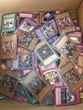 Karton Voller Alter Yugioh Karten , Mit Glitzernden Ca. 500 Stück