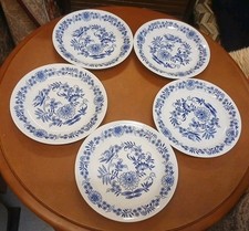 5 CP Colditz Kuchenteller mit blauem Blumendekor - DDR Porzellan 