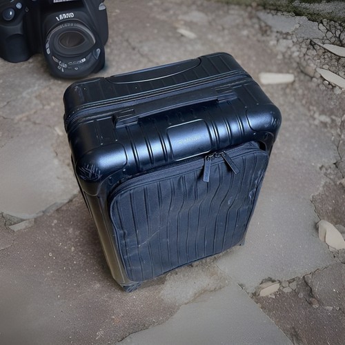 Rimowa essential sleeve cabin - rimowa,