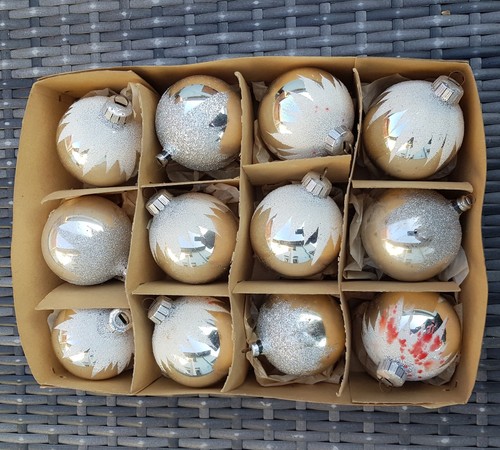 Alte christbaumkugeln aus - alte,