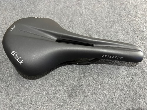 Fizik rennrad - (fi'zi:k),