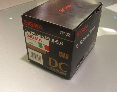 Sigma 125 f - 3.5, 5.6