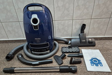 Miele Staubsauger Complete C3