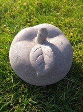 Sandstein Skulptur "Apfel"