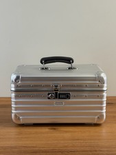 Rimowa Classic Flight Beauty