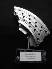 Original Porsche Bremsscheibe (Fragment) von einem Porsche 917/10,