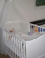 Fillikid Baby- und Kinderbett, weiß, Himmelstange