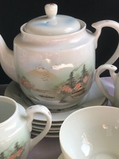 Vintage japanisches handbemaltes Kutani 33-teiliges Teeservice - Geisha Lithophanie 1950’s