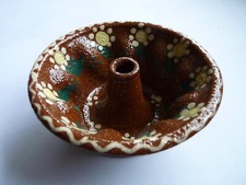 Getöpferter Guglhupf