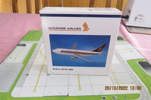 Herpa 500 scale singapore - herpa,