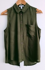 Shirt khaki grün ärmellos. Bluse. Jennyfer. Größe 38