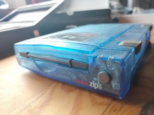 Iomega usb zip drive - 100mb,