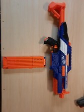 Nerf RAPTOPRSTRIKE CS-18 und 18 Schuss Magazin
