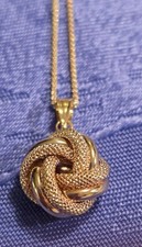 585er Goldkette Damen mit Anhänger – 14 Karat Gelbgold in Knotenform, sehr schön