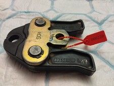 220  Presszange Pressbacke