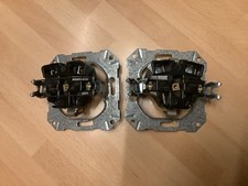 2 Expl. Gira 057 Unterputz Steckdose meines Erachtens unbenutzt