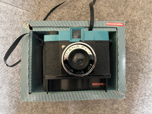 Lomo diana mit - lomo, f+