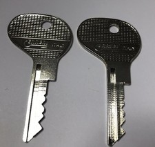 2x BOSCH E 30 - E30 - SCHLÜSSEL - STAPLER  BAGGER  AMEISE - LINDE O&K STILL uvm.