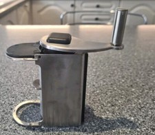 Parmesan Käsereibe Mühle, rotierende Parmesan Tischmühle Edelstahl 