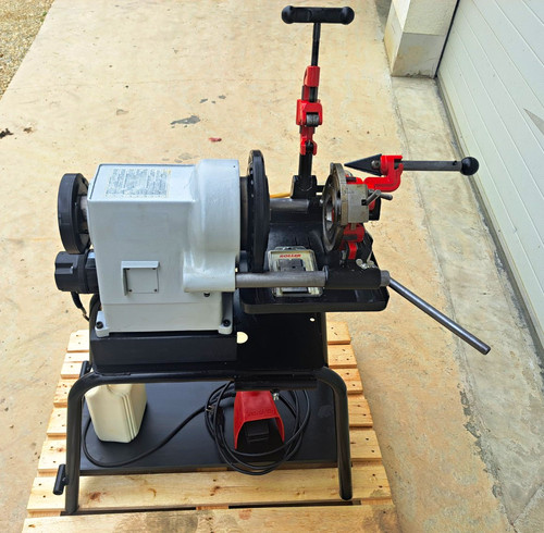 Gewindeschneidmaschine