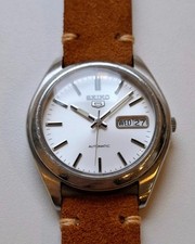 Seiko 5 Automatic 7S26-3130 Vintage Herrenarmbanduhr Weißes Zifferblatt
