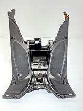 Yamaha Aerox 50 Boden Podest