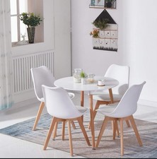 Esstisch Rund mit 4 Stühlen