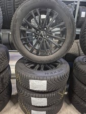 Satz Winterräder auf