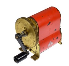 Alter SIEMENS Kurbelinduktor 1935 Magnetelektr. Maschine z.B. für Feldtelefon