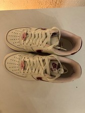 Nike Air Force 1 Low Valentinstag (2023),Weiß/Rot/Pink,FD4616-161 5.5