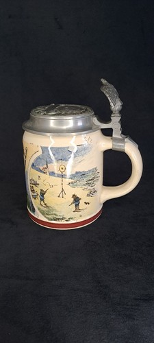 Alter bierkrug mit zinndeckel - bierkrug,