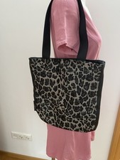 Light Living Leo Stoff Kunstleder Tasche Shopper Schwarz Silber Neu Impressionen