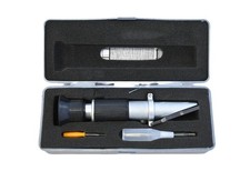 VWR Digit-032 ATC Handrefraktometer 8145.0320V mit Zubehör, gebraucht