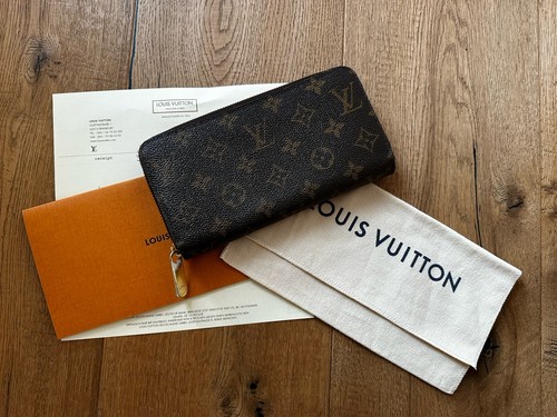 Louis vuitton zippy - louis,