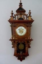 Historische Wanduhr Pendeluhr