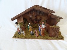 schöne Weihnachtskrippe Krippe + Figuren für Weihnachten Krippe Nr. 5