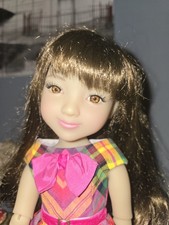 RRFF Spielpuppe, Ruby Red Fashion Friends, besonderes Kleid Etsy, Vitrinenpuppe