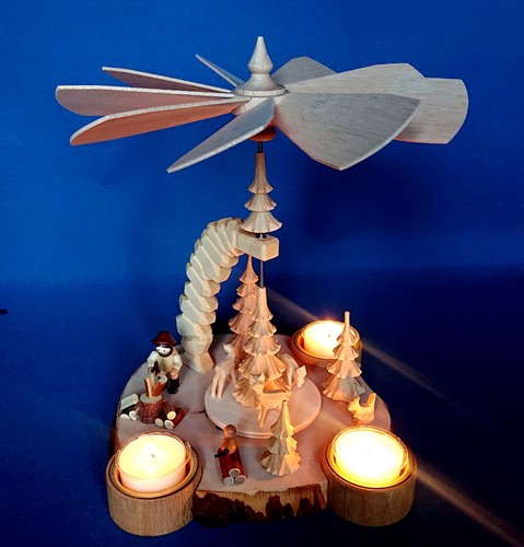 Teelicht pyramide 25cm - teelicht,
