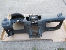 FORD FIESTA VI 1.4 TDCI Armaturenbrett