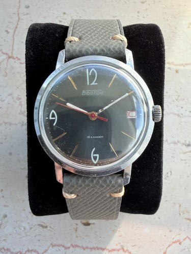 Eine vintage wostok - vintage,