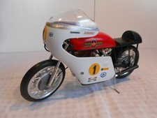 " Gilera 500 CC vier Zylinder Renner " Protar 1:9 ca. 22 cm