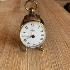 Swiza 8 mechanische Tischuhr