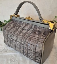 Handtasche, Bügeltasche, Artzkoffer echt Leder Krokoprägung grau Vintage