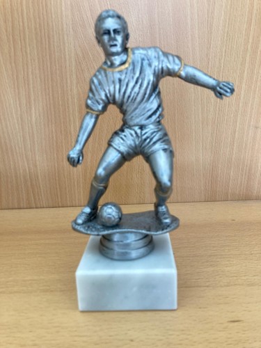 Fußball figur pokal - -,