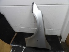 BMW E60 Kotflügel Titansilber