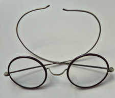 Alte runde Nickelbrille, Horn-Rand, Reiterbrille mit flexiblen Gespinstbügeln