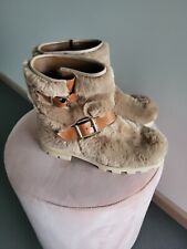 NEU JIMMY  CHOO  FELL Boots  Gr 39 Beige Braun Dicke Sohle Plüsch Fell Hingucker