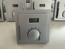 Busch Jäger Temperaturregler (1094/1095) mit Rahmen und Steuereinheit mit  LCD