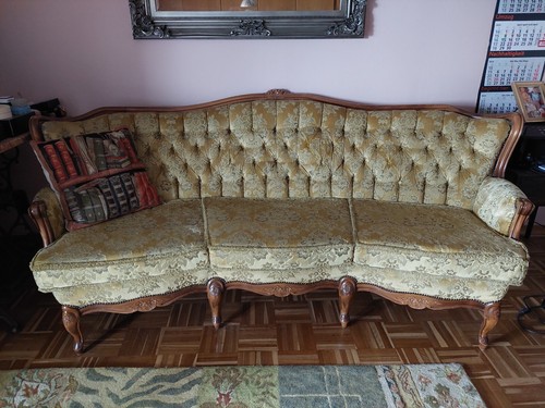 Original chippendale couch - original,